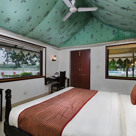 Shree Vilas Orchid - A Pichola Lake Facing Resort Ουνταϊπούρ Εξωτερικό φωτογραφία