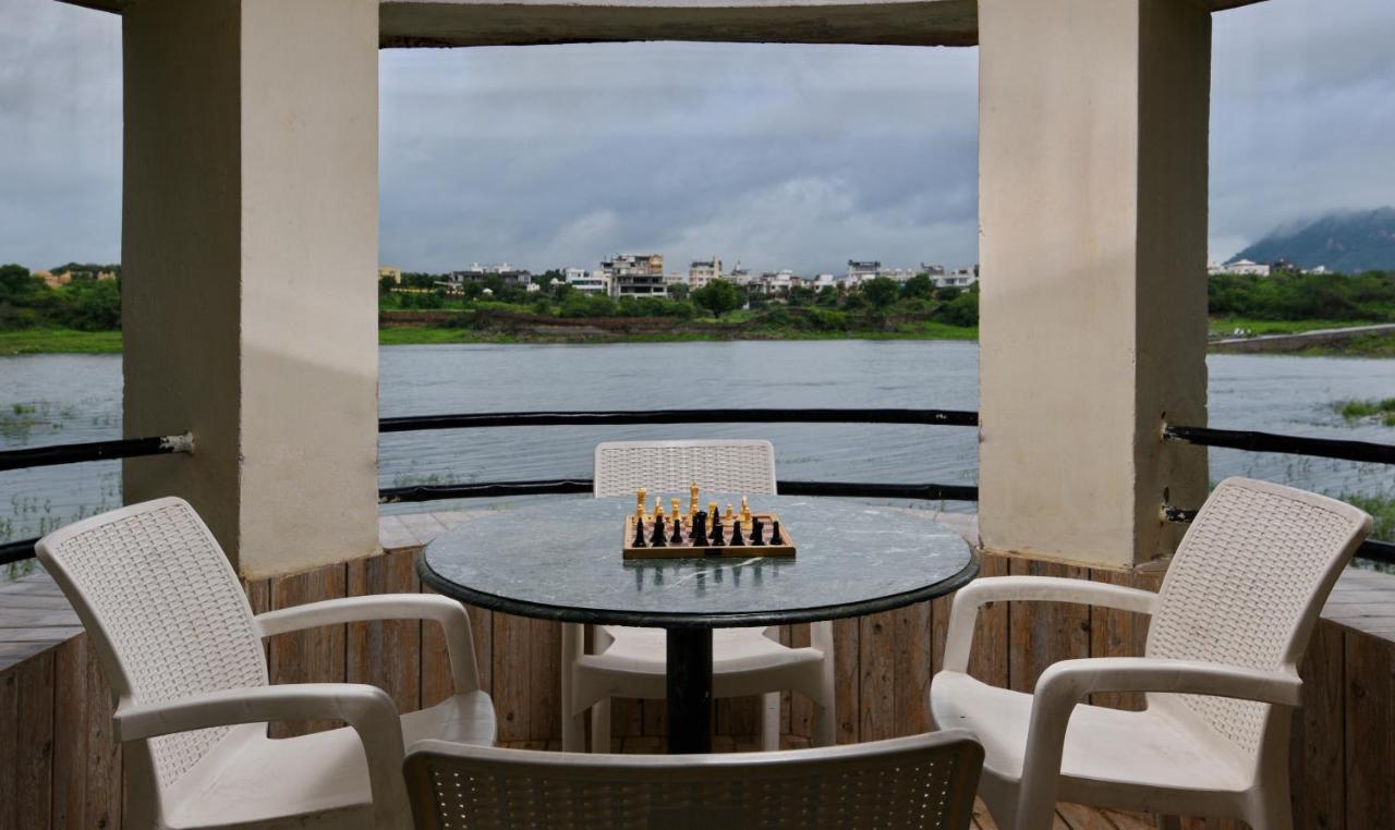 Shree Vilas Orchid - A Pichola Lake Facing Resort Ουνταϊπούρ Εξωτερικό φωτογραφία