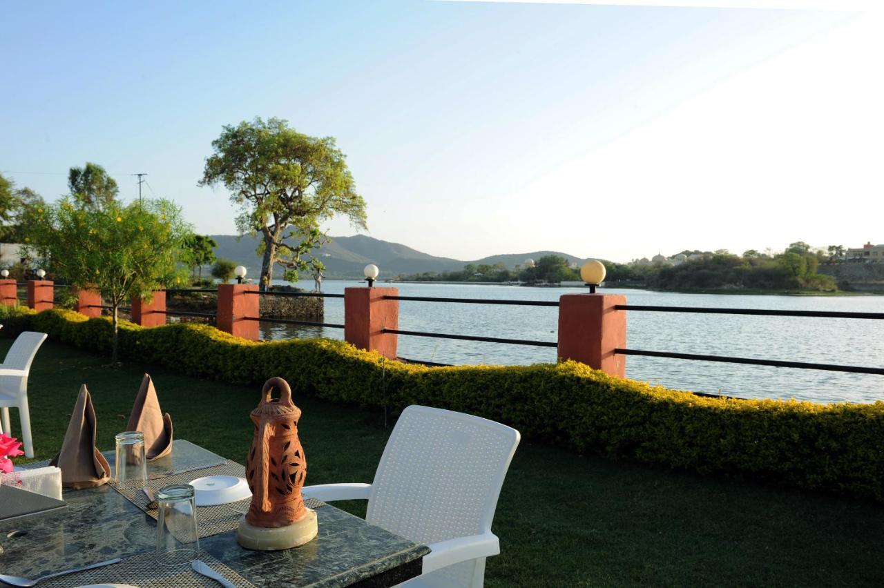 Shree Vilas Orchid - A Pichola Lake Facing Resort Ουνταϊπούρ Εξωτερικό φωτογραφία